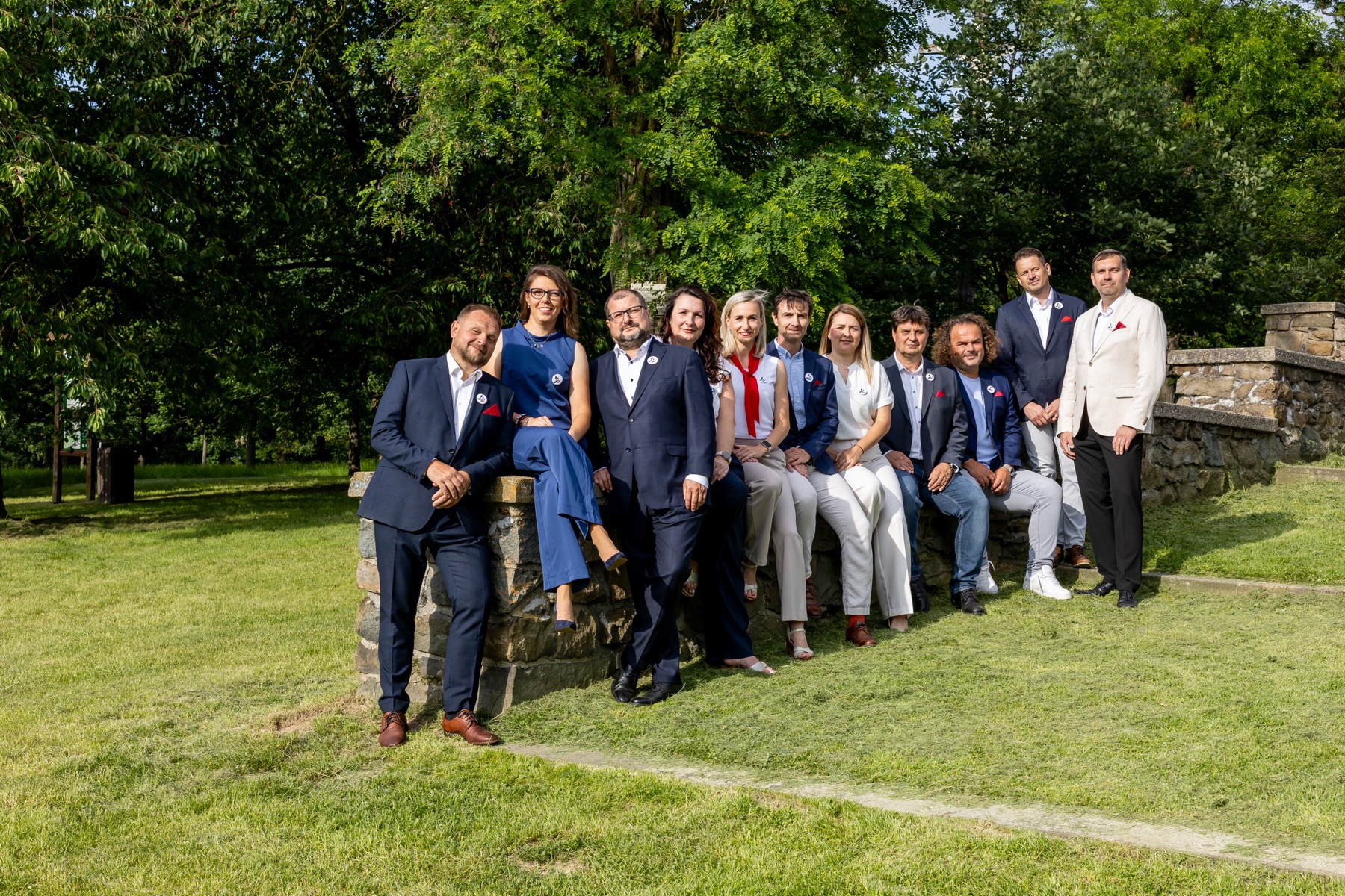 Skupinová fotografie kandidátů Za OBEC